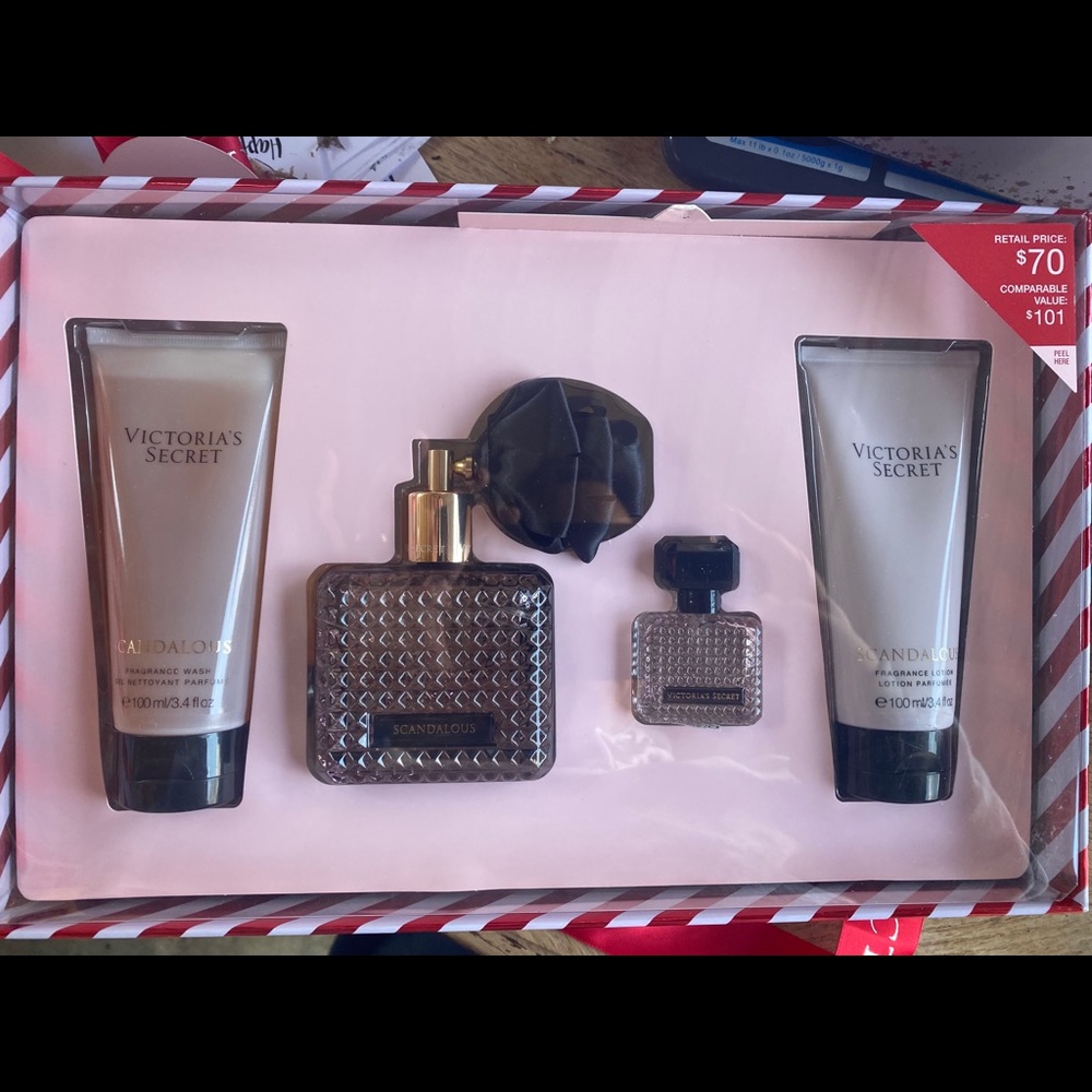 Victoria’s Secret Scandalous Gift set